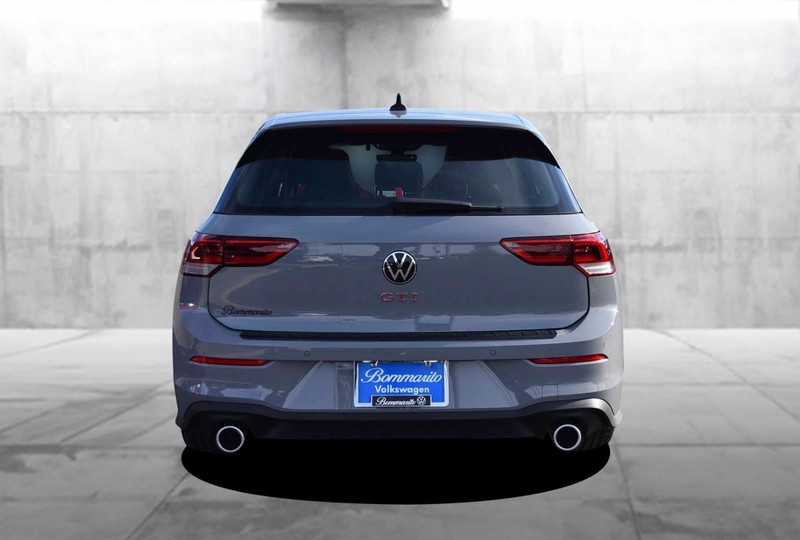 Volkswagen Golf GTI Vehicle Image 06