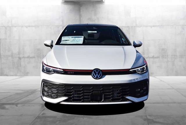 Volkswagen Golf GTI Vehicle Image 04