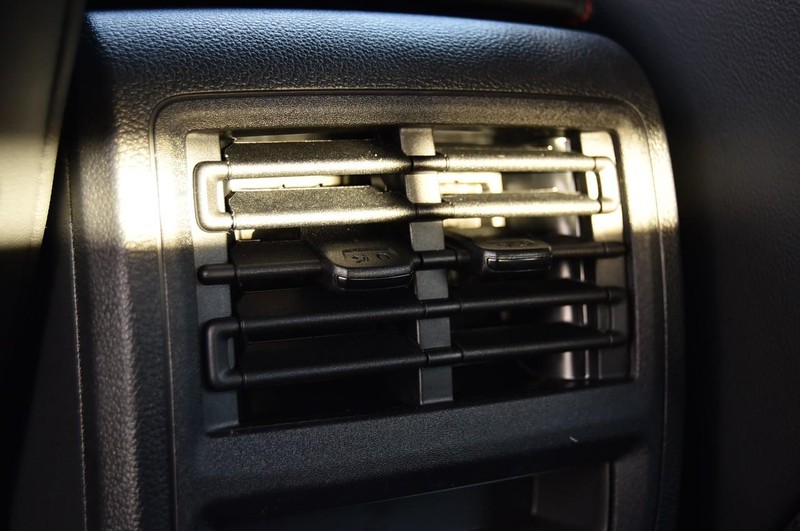 Volkswagen Golf GTI Vehicle Image 23