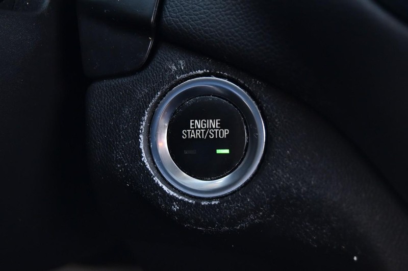 Chevrolet Equinox Vehicle Full-screen Gallery Image 16