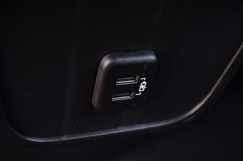 Chevrolet Equinox Vehicle Full-screen Gallery Image 23