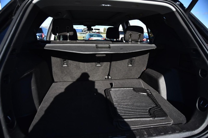 Chevrolet Equinox Vehicle Full-screen Gallery Image 24