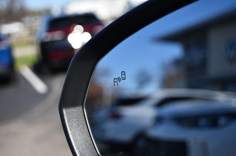 Volkswagen Taos Vehicle Image 10