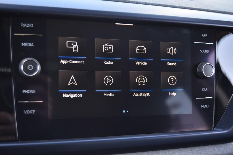 Volkswagen Taos Vehicle Image 14