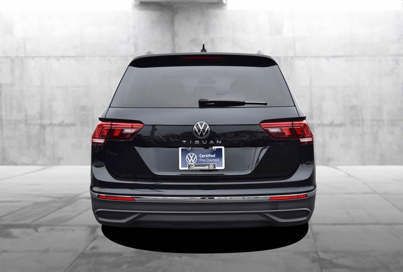 Volkswagen Tiguan Vehicle Image 06