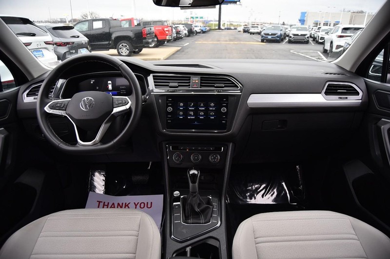 Volkswagen Tiguan Vehicle Image 07