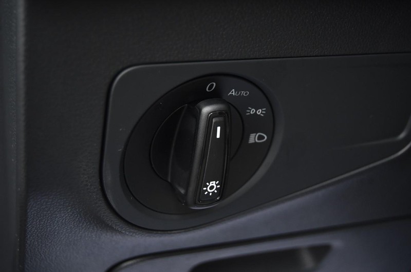 Volkswagen Tiguan Vehicle Image 10