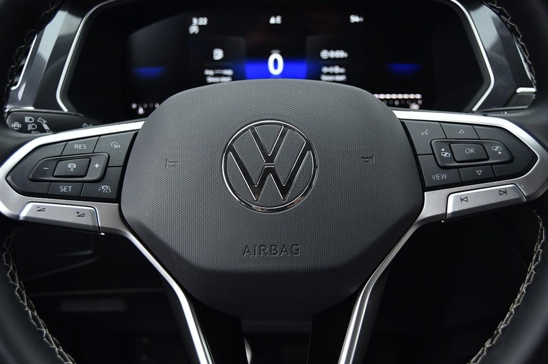 Volkswagen Tiguan Vehicle Image 17