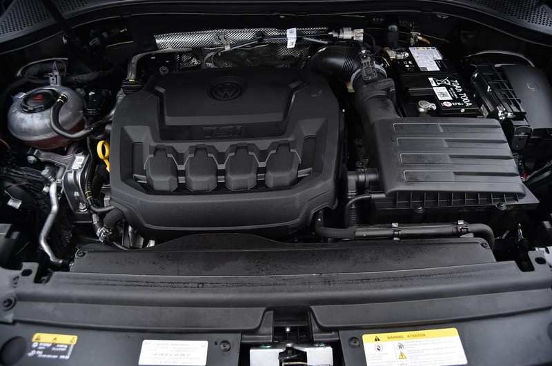 Volkswagen Tiguan Vehicle Image 24