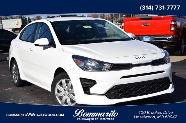 2022 Kia Rio LX at Bommarito MSRP site in Hazelwood MO