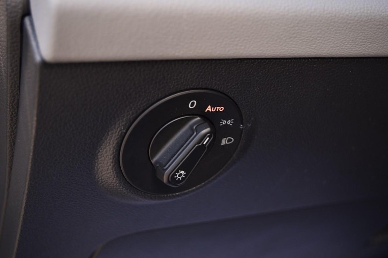 Volkswagen Taos Vehicle Image 10