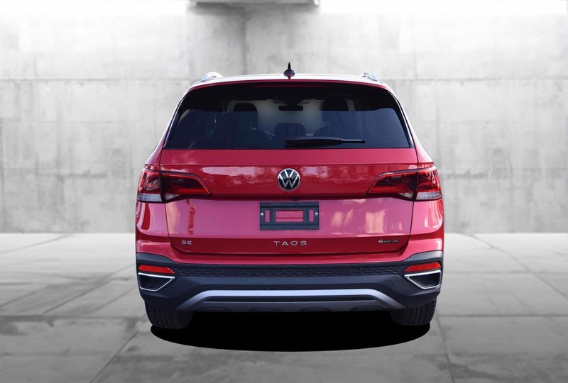 Volkswagen Taos Vehicle Image 06