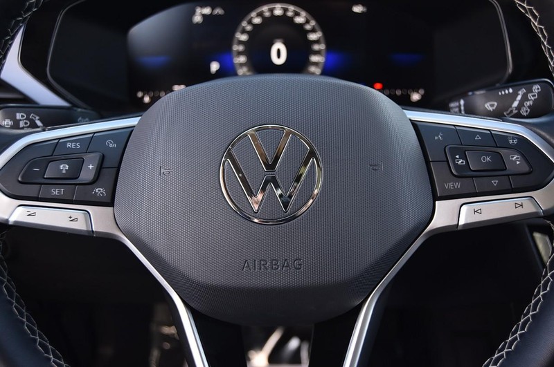 Volkswagen Taos Vehicle Image 19