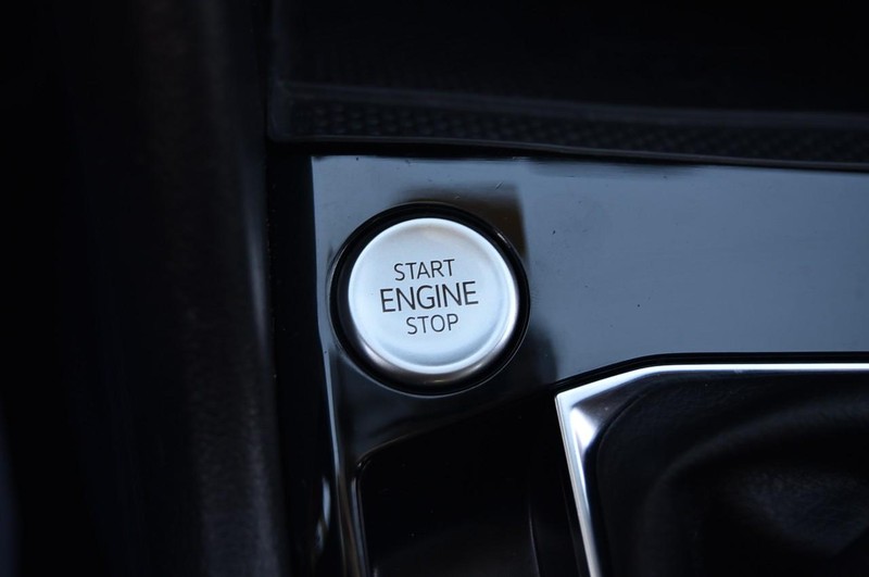 Volkswagen Taos Vehicle Image 17