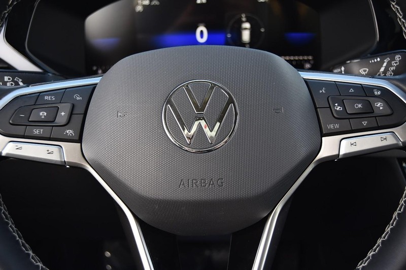 Volkswagen Taos Vehicle Image 19