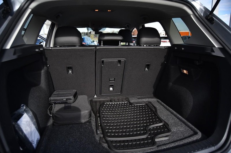 Volkswagen Taos Vehicle Image 25