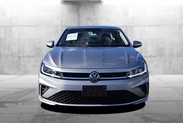 Volkswagen Jetta Vehicle Image 04