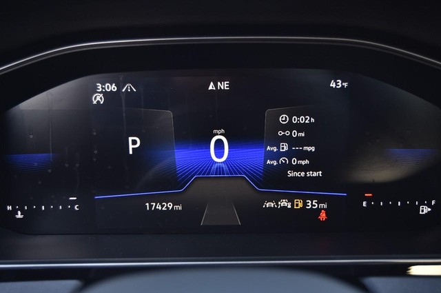 Volkswagen Jetta Vehicle Image 12