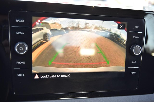 Volkswagen Jetta Vehicle Image 13