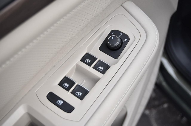 Volkswagen Atlas Vehicle Image 08