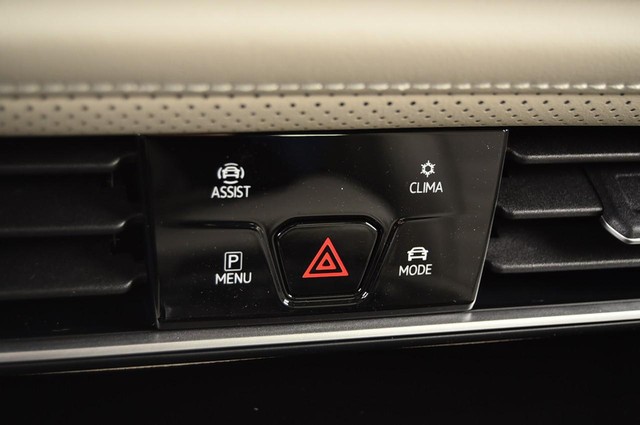 Volkswagen Atlas Vehicle Image 15