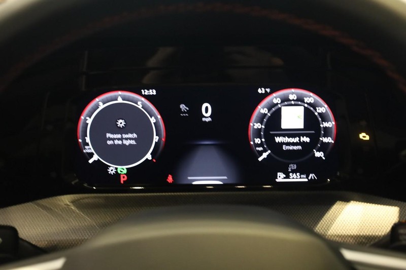 Volkswagen Golf GTI Vehicle Image 10