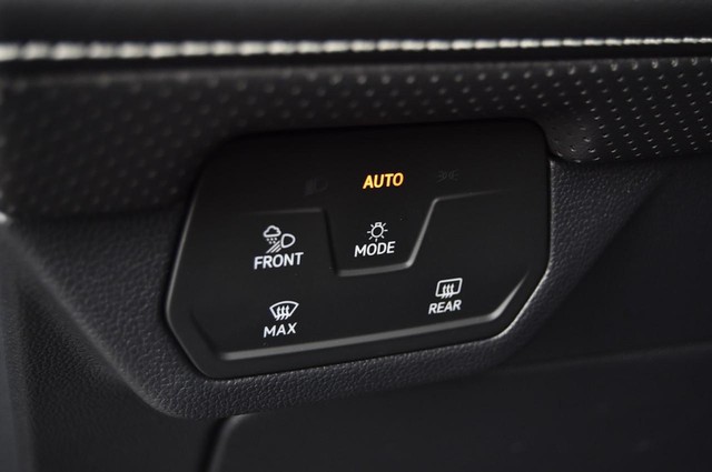 Volkswagen Atlas Vehicle Image 11