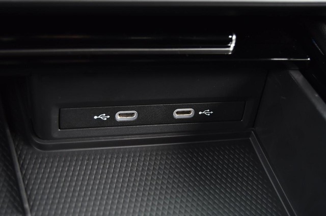 Volkswagen Atlas Vehicle Image 16