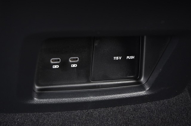 Volkswagen Atlas Vehicle Image 23