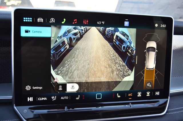 Volkswagen Tiguan Vehicle Image 14