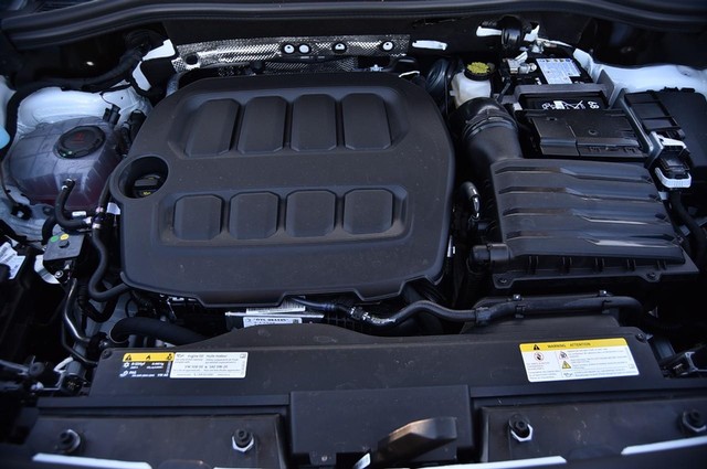 Volkswagen Tiguan Vehicle Image 25