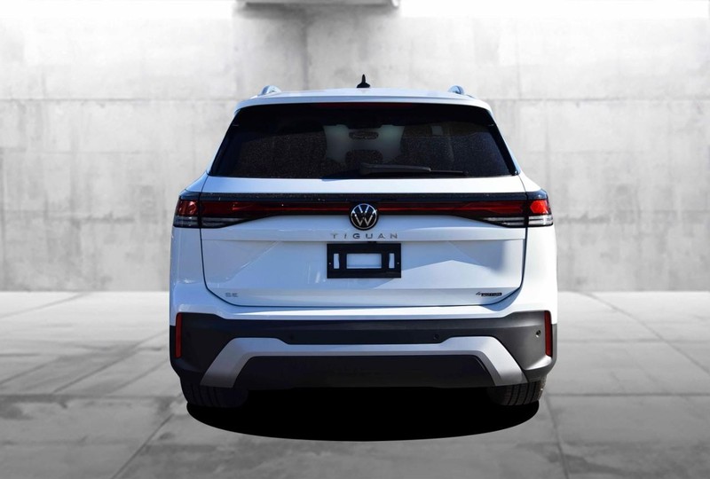 Volkswagen Tiguan Vehicle Image 06