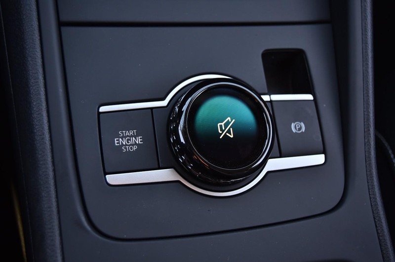 Volkswagen Tiguan Vehicle Image 16