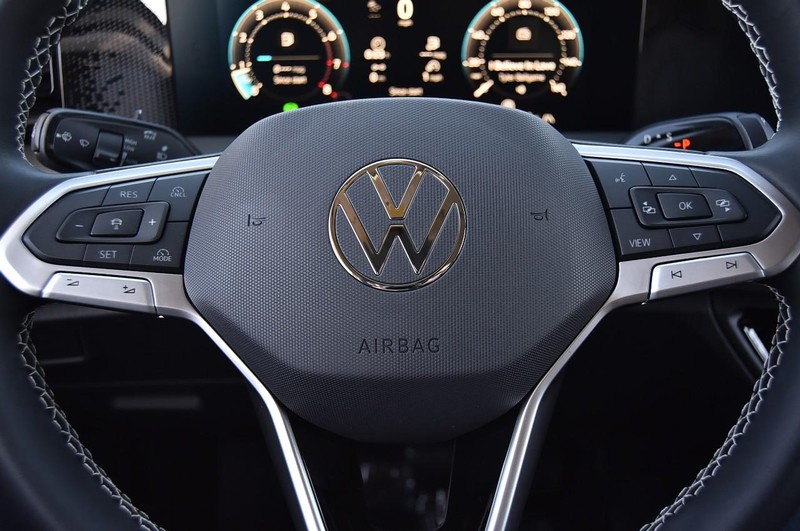 Volkswagen Tiguan Vehicle Image 17