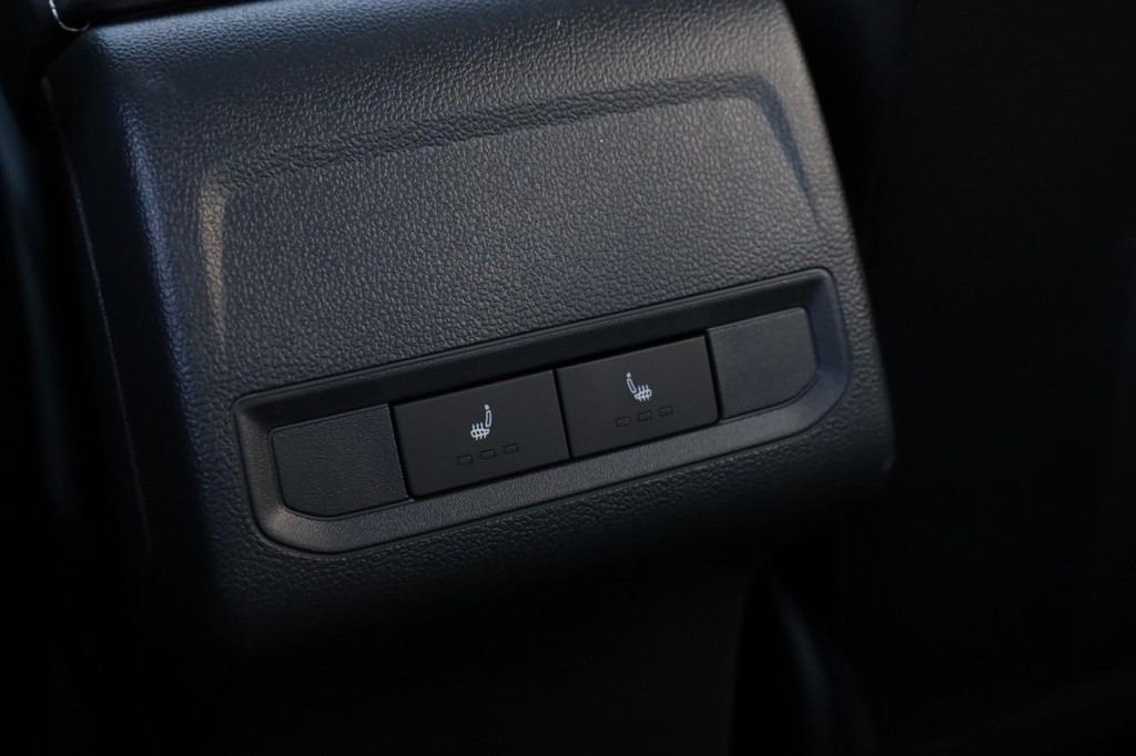 Volkswagen Jetta Vehicle Full-screen Gallery Image 24