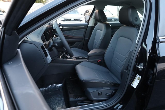 Volkswagen Jetta Vehicle Image 08