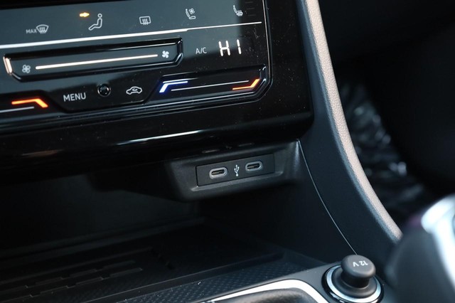 Volkswagen Jetta Vehicle Image 17