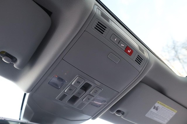 Volkswagen Jetta Vehicle Image 19