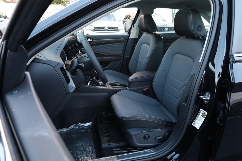 Volkswagen Jetta Vehicle Image 08