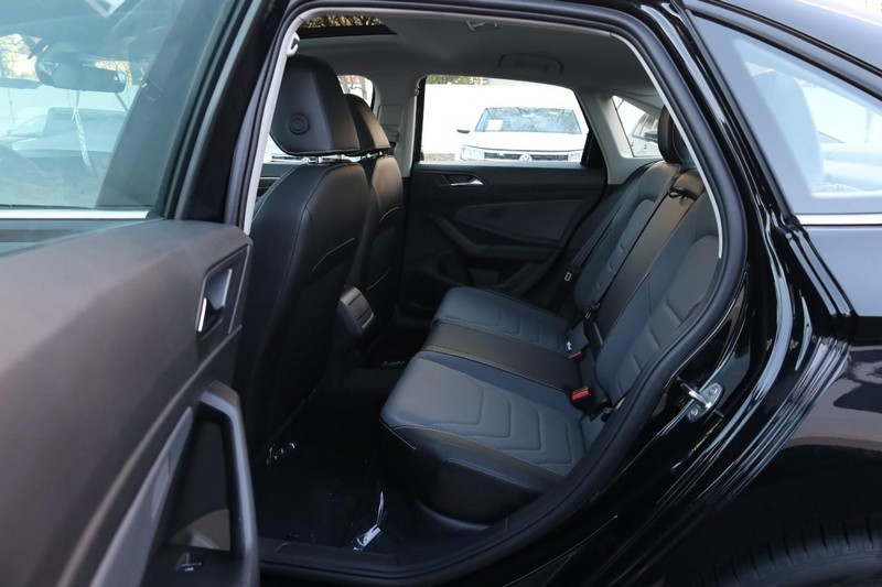 Volkswagen Jetta Vehicle Image 23