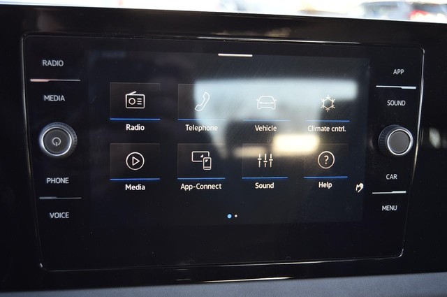 Volkswagen Jetta Vehicle Image 14