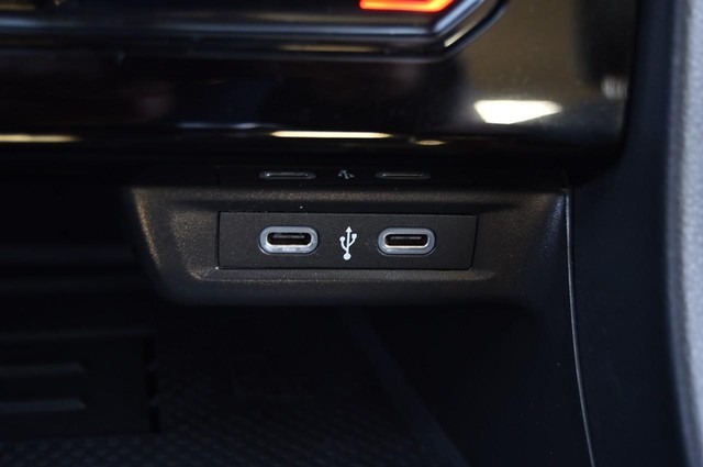 Volkswagen Jetta Vehicle Image 16