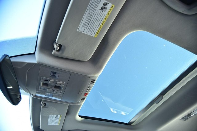 Volkswagen Jetta Vehicle Image 22