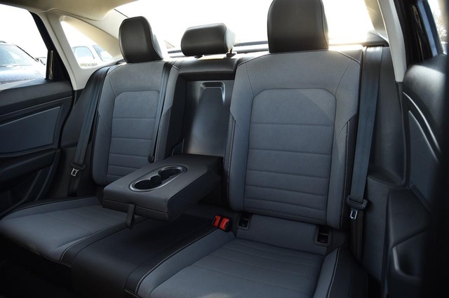 Volkswagen Jetta Vehicle Image 23