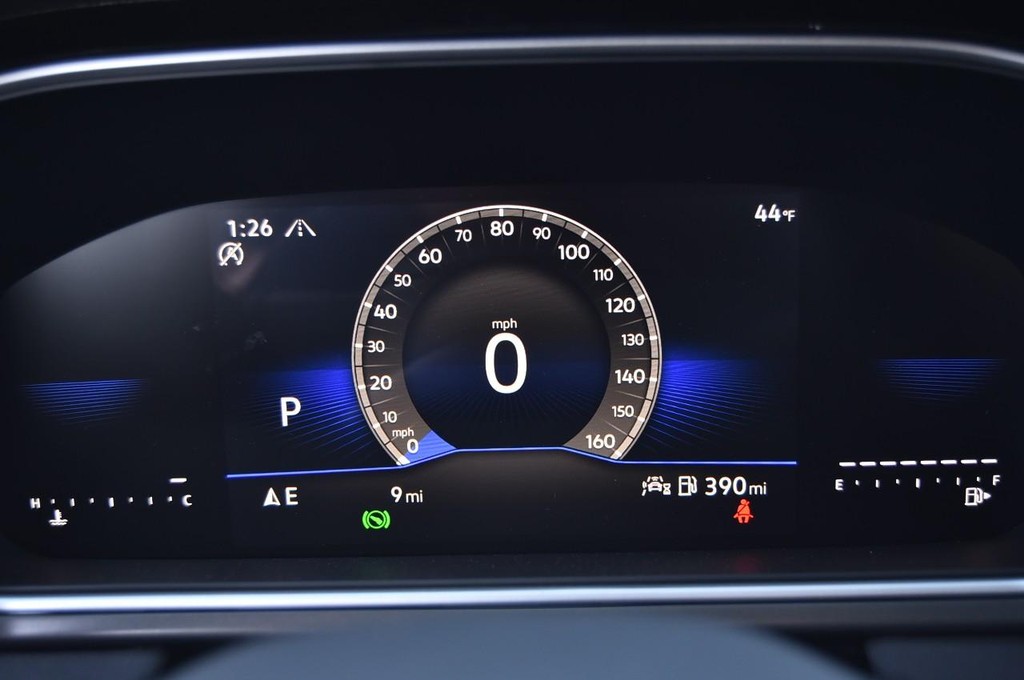 Volkswagen Taos Vehicle Full-screen Gallery Image 11