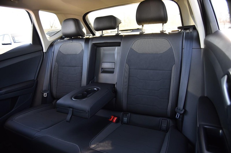 Volkswagen Taos Vehicle Full-screen Gallery Image 22