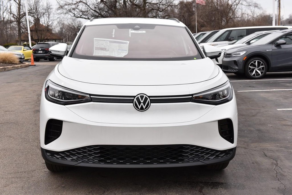 Volkswagen ID.4 Vehicle Full-screen Gallery Image 4