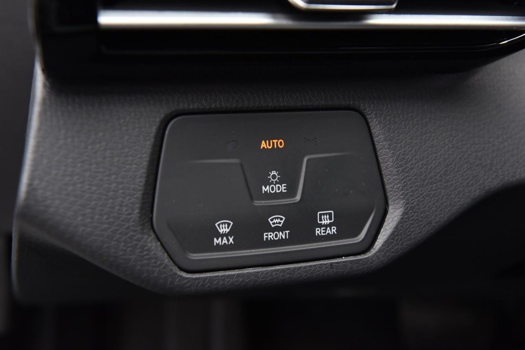 Volkswagen ID.4 Vehicle Full-screen Gallery Image 10