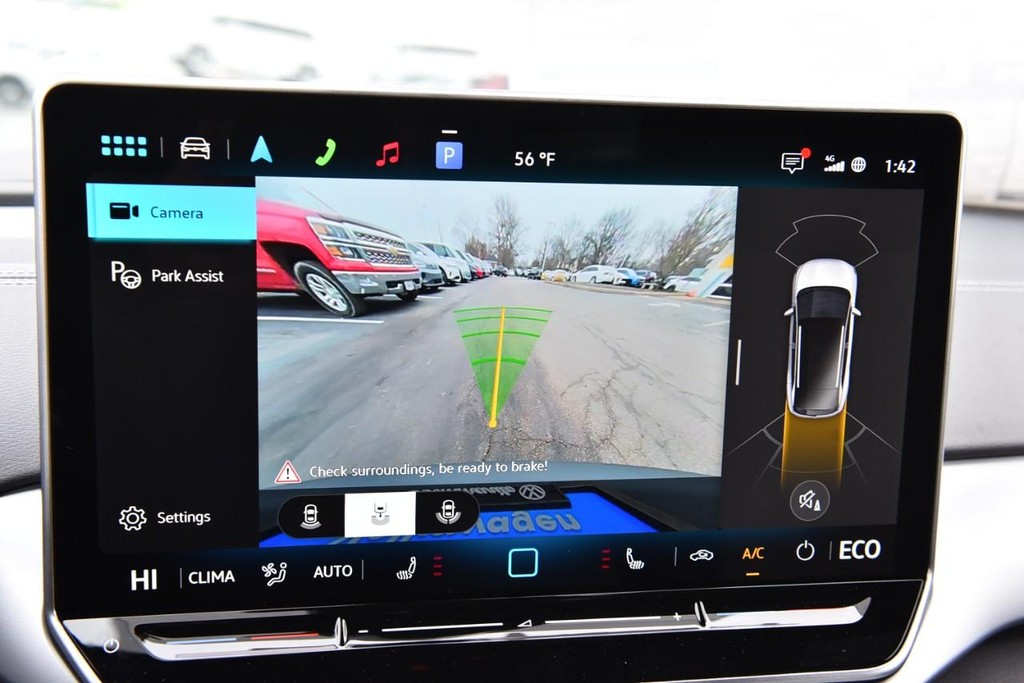 Volkswagen ID.4 Vehicle Full-screen Gallery Image 13