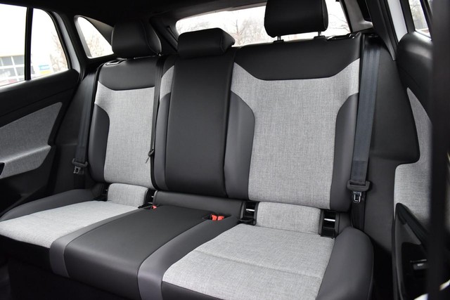 Volkswagen ID.4 Vehicle Image 21